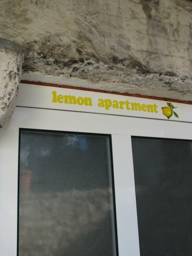 Apartments And Room Lemon Vis Ngoại thất bức ảnh