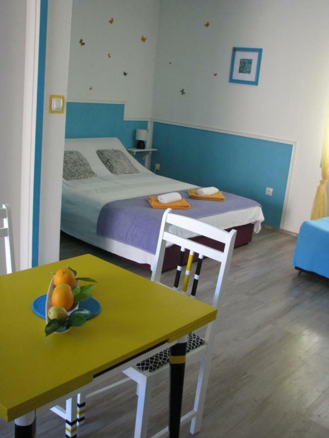 Apartments And Room Lemon Vis Ngoại thất bức ảnh